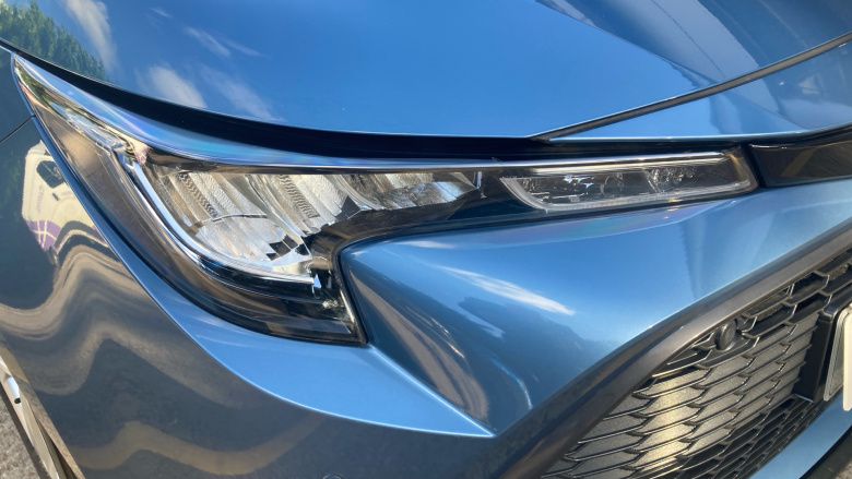 Toyota Corolla 1.8 VVT-i Hybrid Icon Tech 5dr CVT Hybrid Hatchback